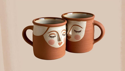 Valentines: Kissy Face Mugs